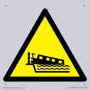 w519-warning-grounding-narrow-boat-on-lock-cill~